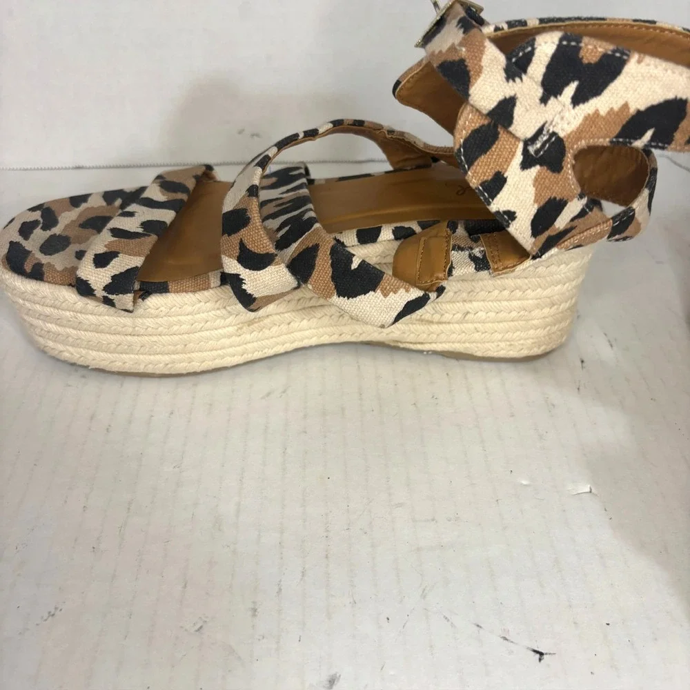 Womens Qupid Leopard Animal Print Brown Black Platform‎ Sandals Size 8
